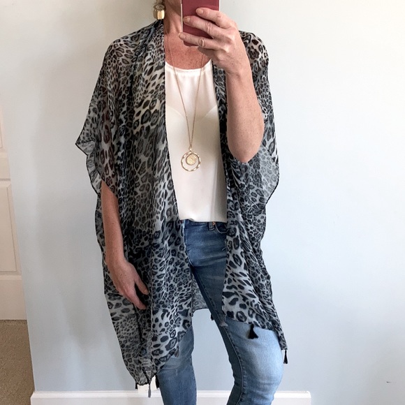 Black & Grey Animal Print Boho Kimono - Picture 2 of 7